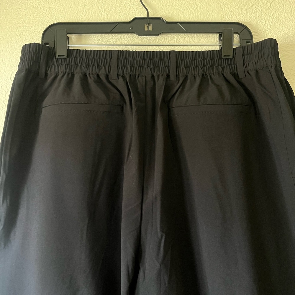 ALO Yoga Black High-Waist Pursuit Trousers - Picture 4 of 11